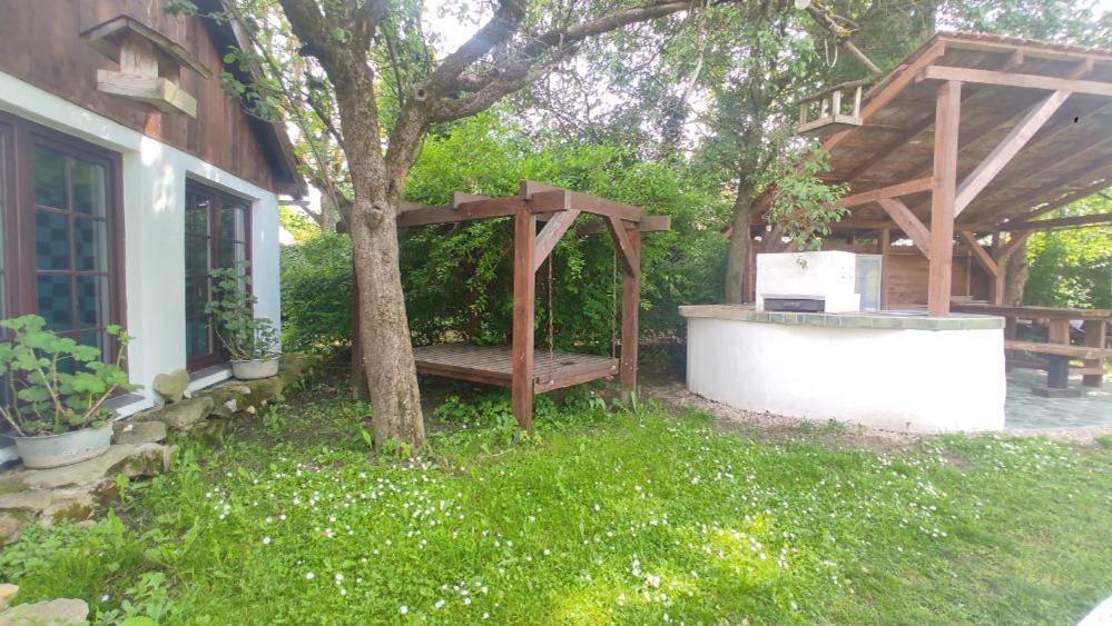 Ubytovani Pod Jilmem Zar Buitenkant foto
